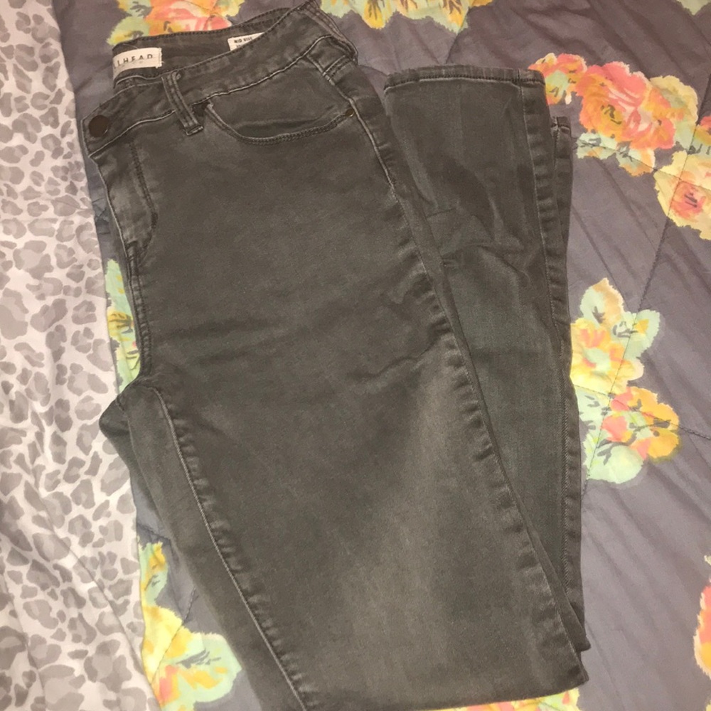 Bullhead mid rise skinniest jeans